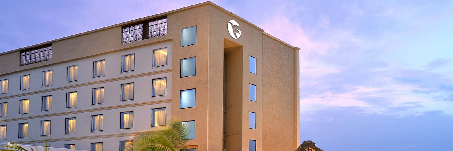 Hotels in Tirupati - Fortune Select Grand Ridge